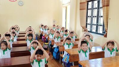 Lớp 1A5 năm học 2020-2021-GVCN Nguyễn Thị Hiên-trường Tiểu học Tân Quang xin kính chào các thầy cô giáo, quý phụ huynh, cùng toàn thể các bạn!