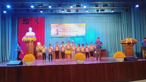 Cuối tháng 6 năm 2020, trường Tiểu học Tân Quang dự Đại hội cháu ngoan Bác Hồ
